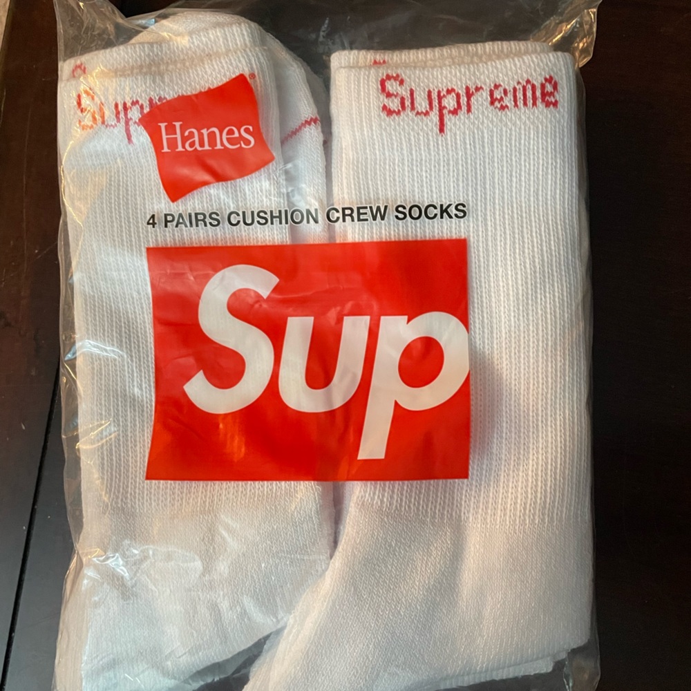 Supreme 4 pk crew socks